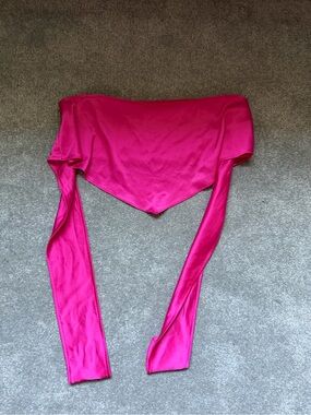 Le Lis Fuchsia Satin Scarf Top
